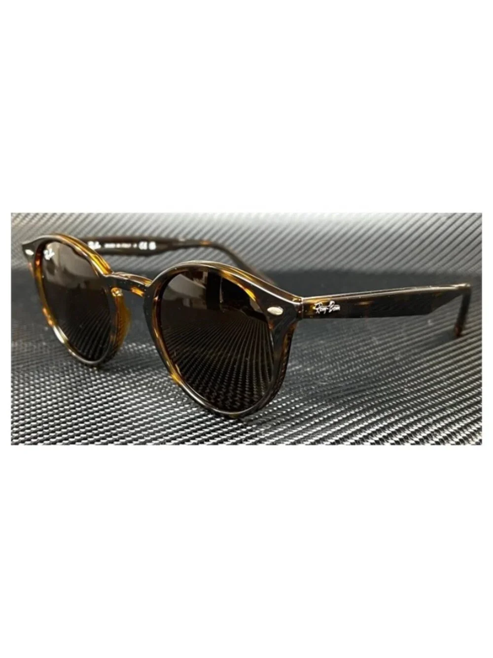 New Ray-Ban Men  Sunglasses --